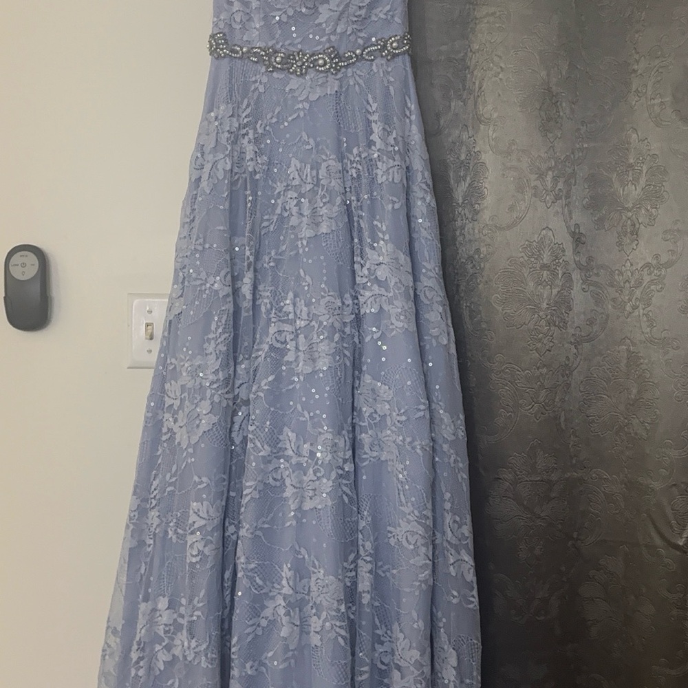 Elegant Blue Lace Gown with Beaded Waist